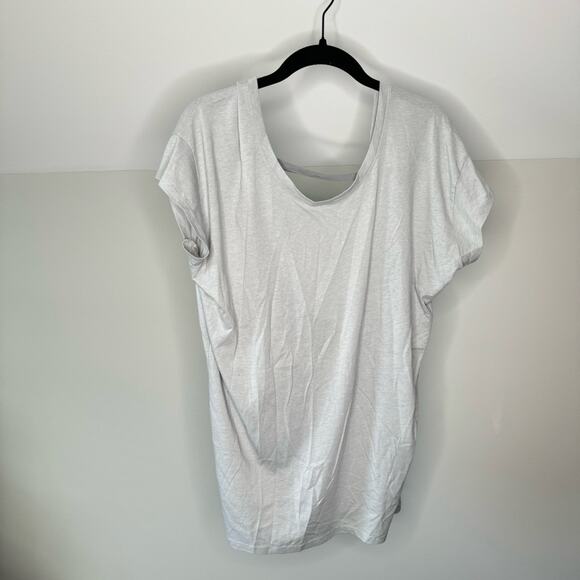 Fabletics Gray Short Sleeve Flowy Athletic Workout Gym T-Shirt - Picture 1 of 7